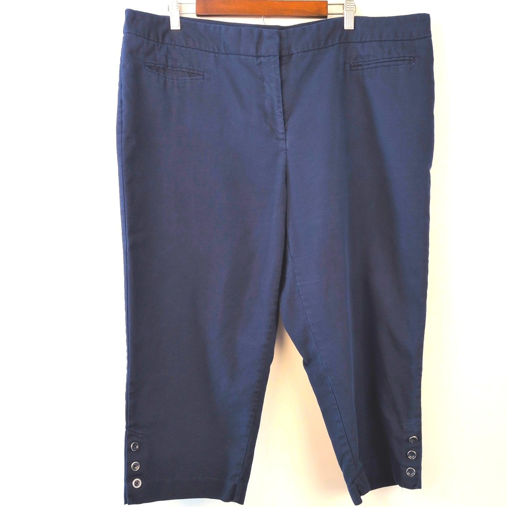 Roz & Ali Woman 20 Capri Pants Navy Blue Cotton Stretch Button Hem Cropped